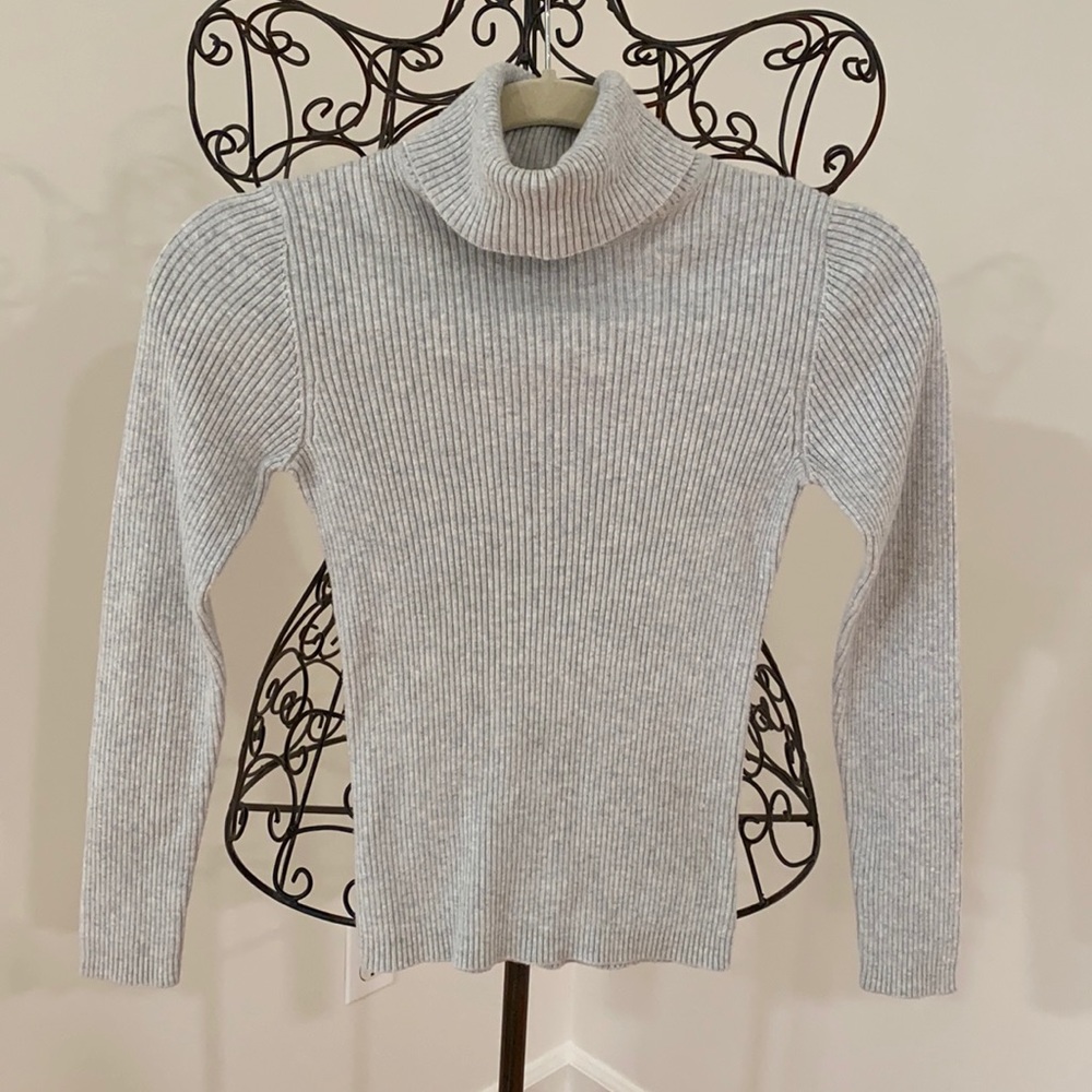 Grey turtleneck